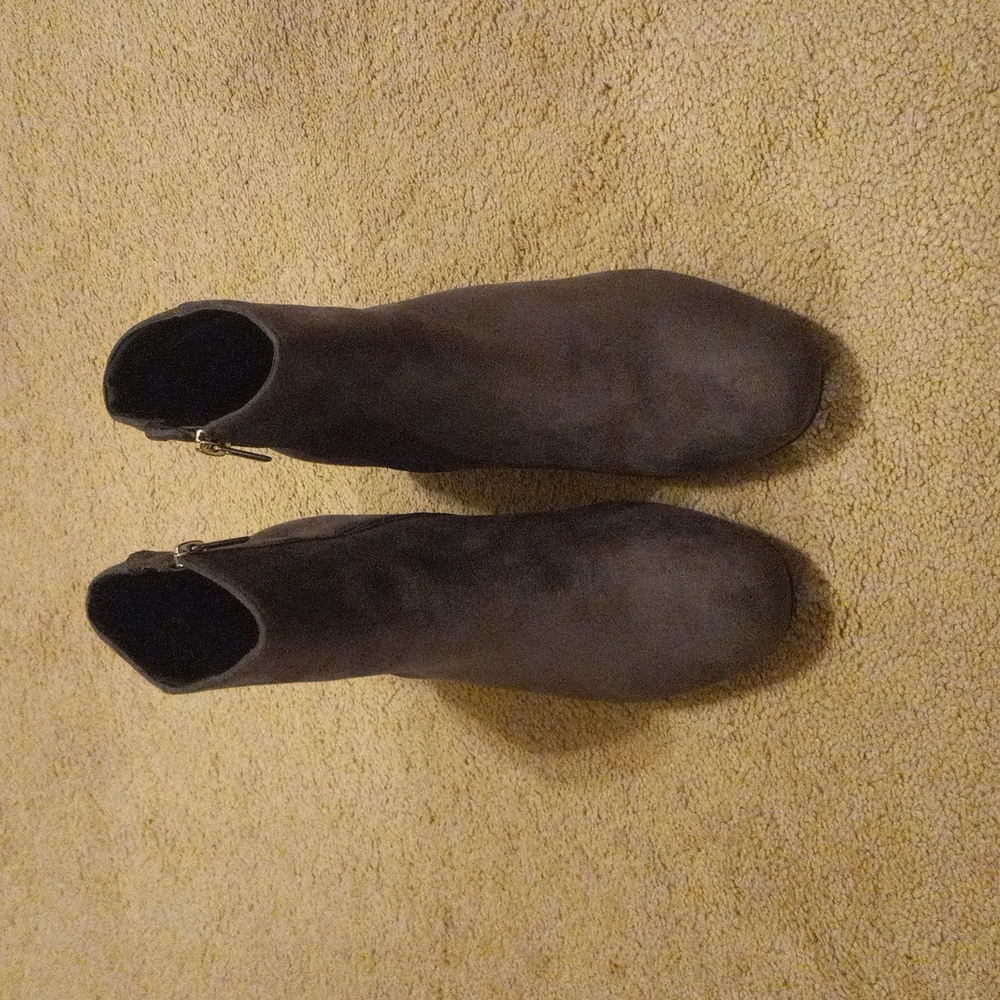Booties (9.5)WW